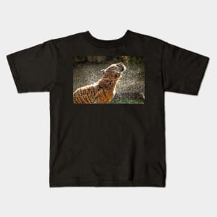 Ooh that feels good - Sumatran Tiger shaking off after a swim Kids T-Shirt